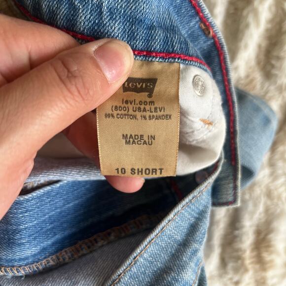 Levi’s Women’s 550 Straight Leg Jeans Medium Wash Size 10 Short - Picture 6 of 10